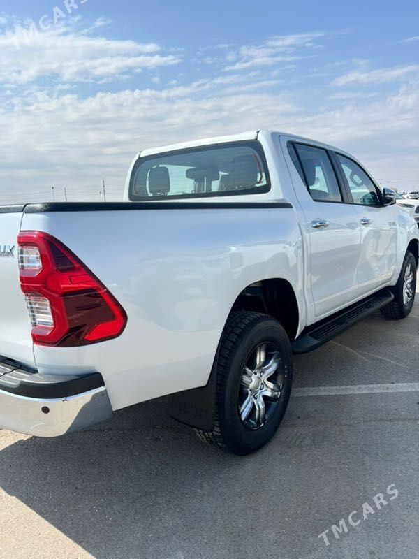 Toyota Hilux 2025 - 686 000 TMT - Aşgabat - img 6