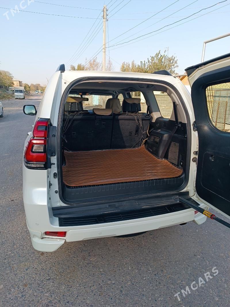 Toyota Land Cruiser Prado 2019 - 840 000 TMT - Серхетабат (Кушка) - img 8