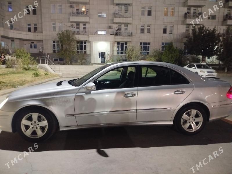Mercedes-Benz E350 2008 - 210 000 TMT - Кëши - img 2