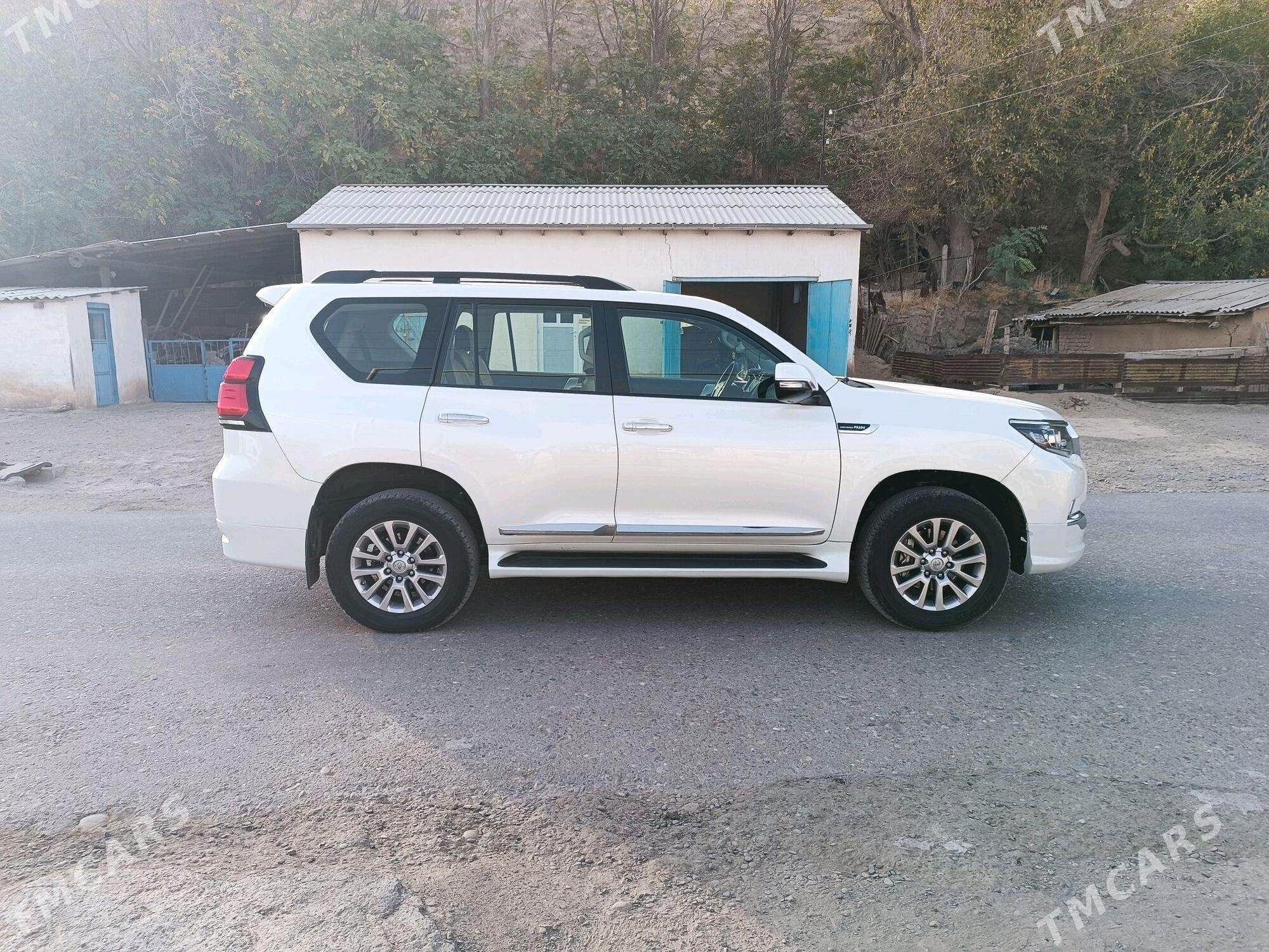 Toyota Land Cruiser Prado 2019 - 840 000 TMT - Серхетабат (Кушка) - img 3