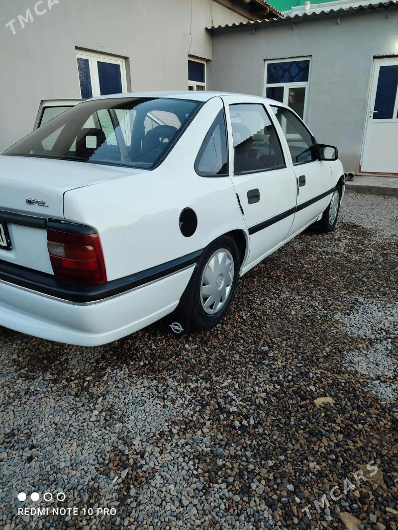 Opel Vectra 1993 - 38 000 TMT - Мары - img 3