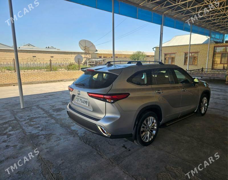 Toyota Highlander 2021 - 560 000 TMT - Байрамали - img 7