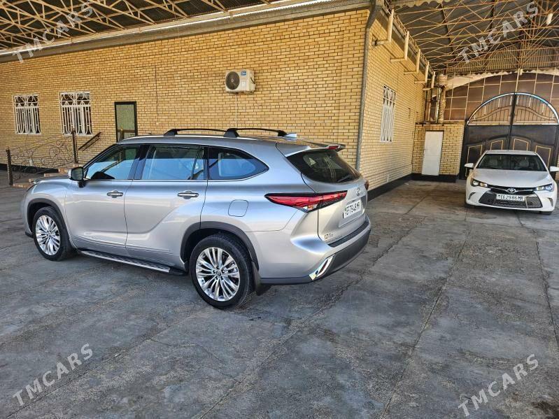 Toyota Highlander 2021 - 560 000 TMT - Байрамали - img 9