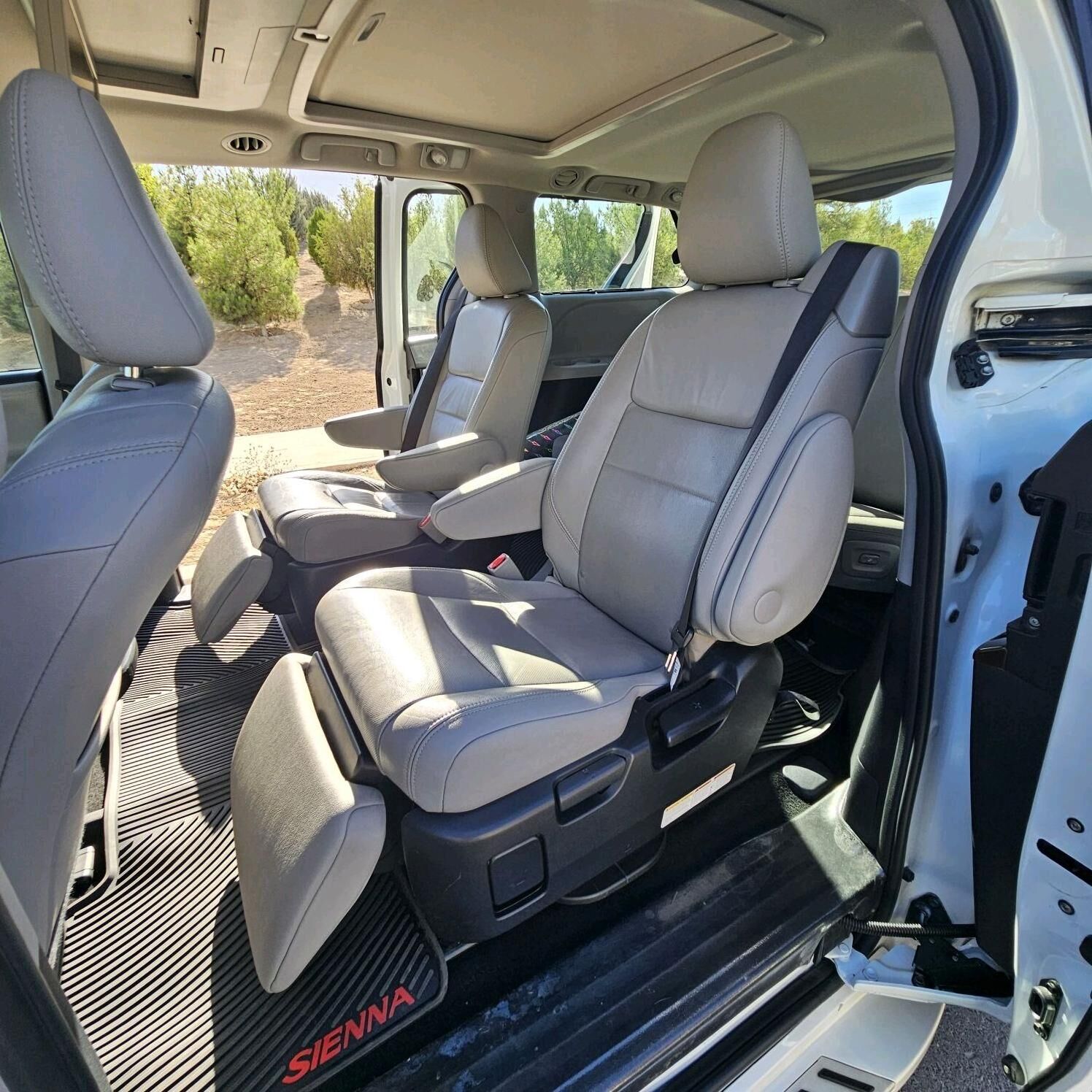Toyota Sienna 2017 - 450 000 TMT - Ашхабад - img 6