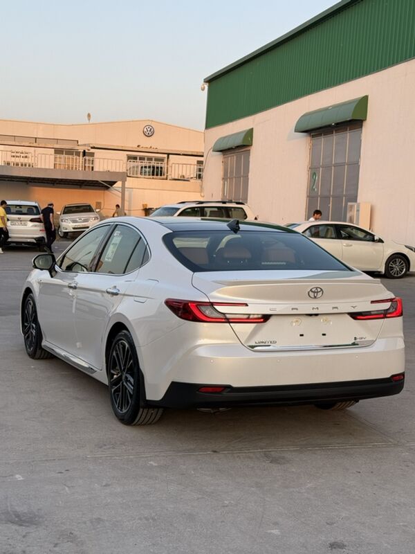 Toyota Camry 2025 - 715 000 TMT - Aşgabat - img 3