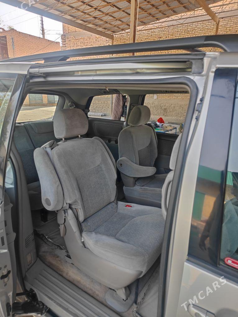 Toyota Sienna 2005 - 220 000 TMT - Kerki - img 7