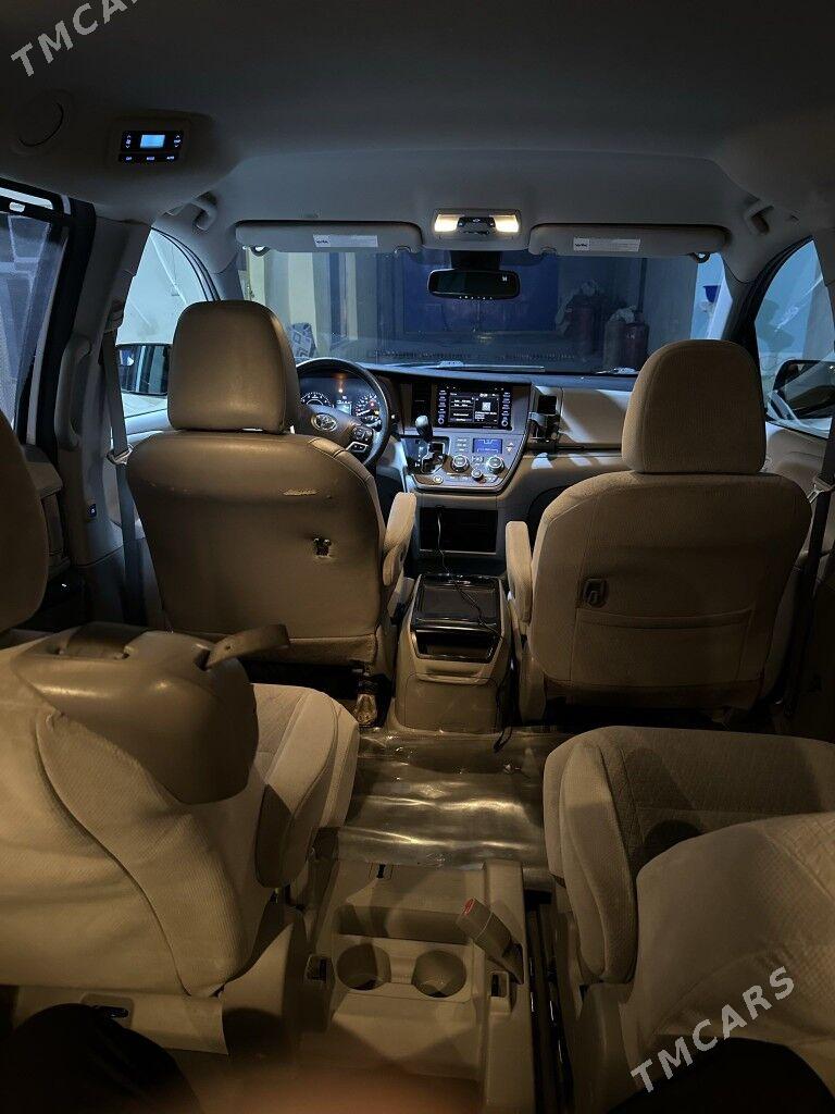 Toyota Sienna 2020 - 330 000 TMT - Ашхабад - img 4