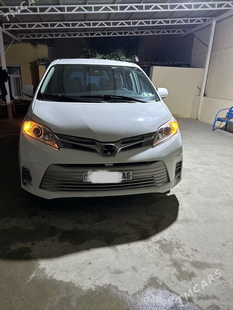 Toyota Sienna 2020 - 330 000 TMT - Ашхабад - img 6