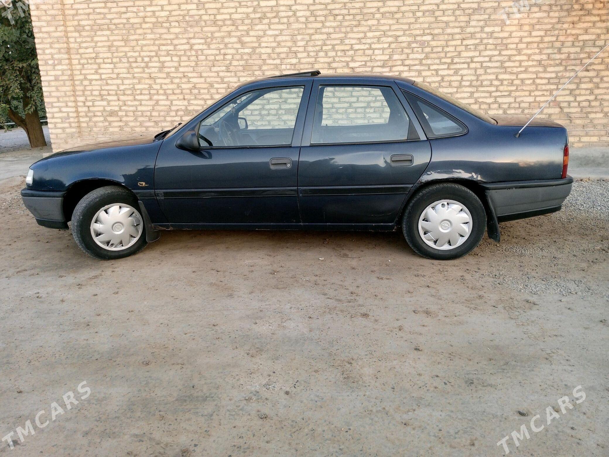 Opel Vectra 1990 - 33 000 TMT - Sakarçäge - img 3