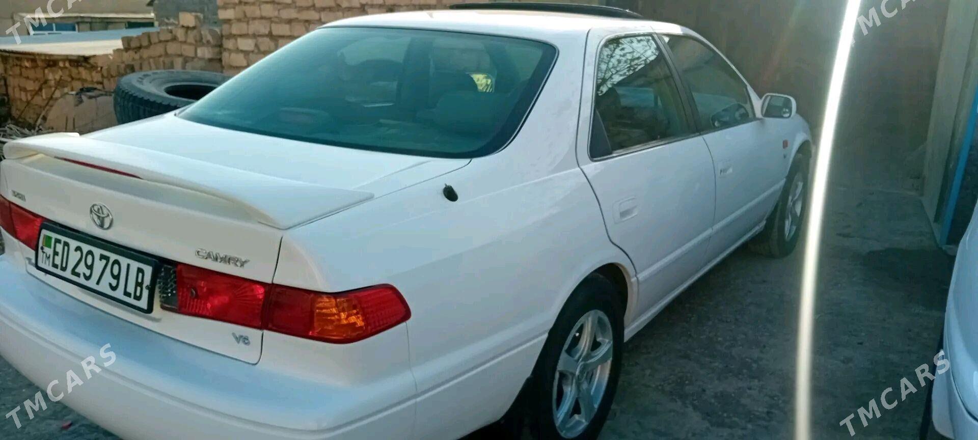Toyota Camry 1997 - 125 000 TMT - Магданлы - img 2