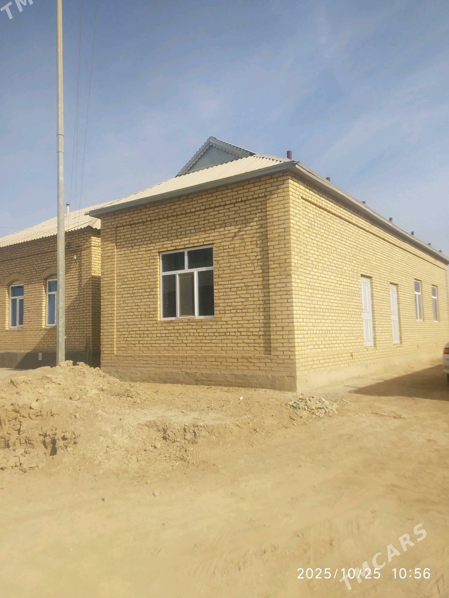 Satlyk jay - Mary - img 1