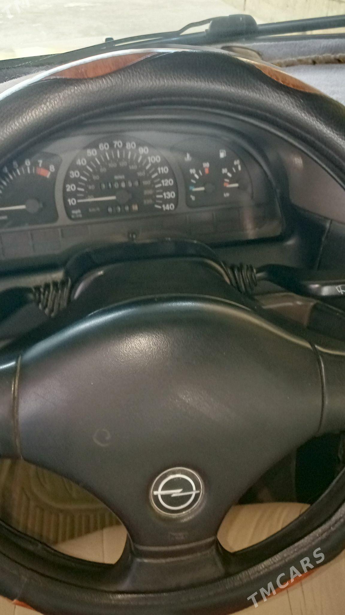Opel Vectra 1990 - 35 000 TMT - Türkmenabat - img 1