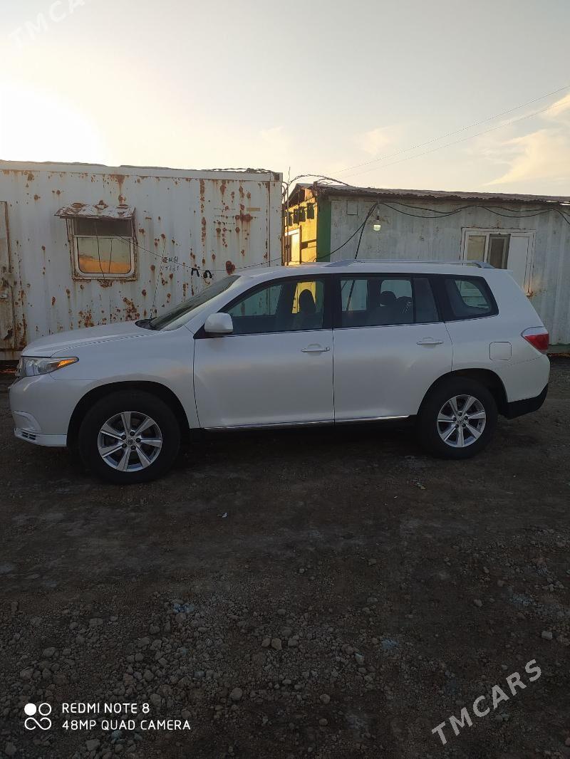 Toyota Highlander 2011 - 330 000 TMT - Балканабат - img 3