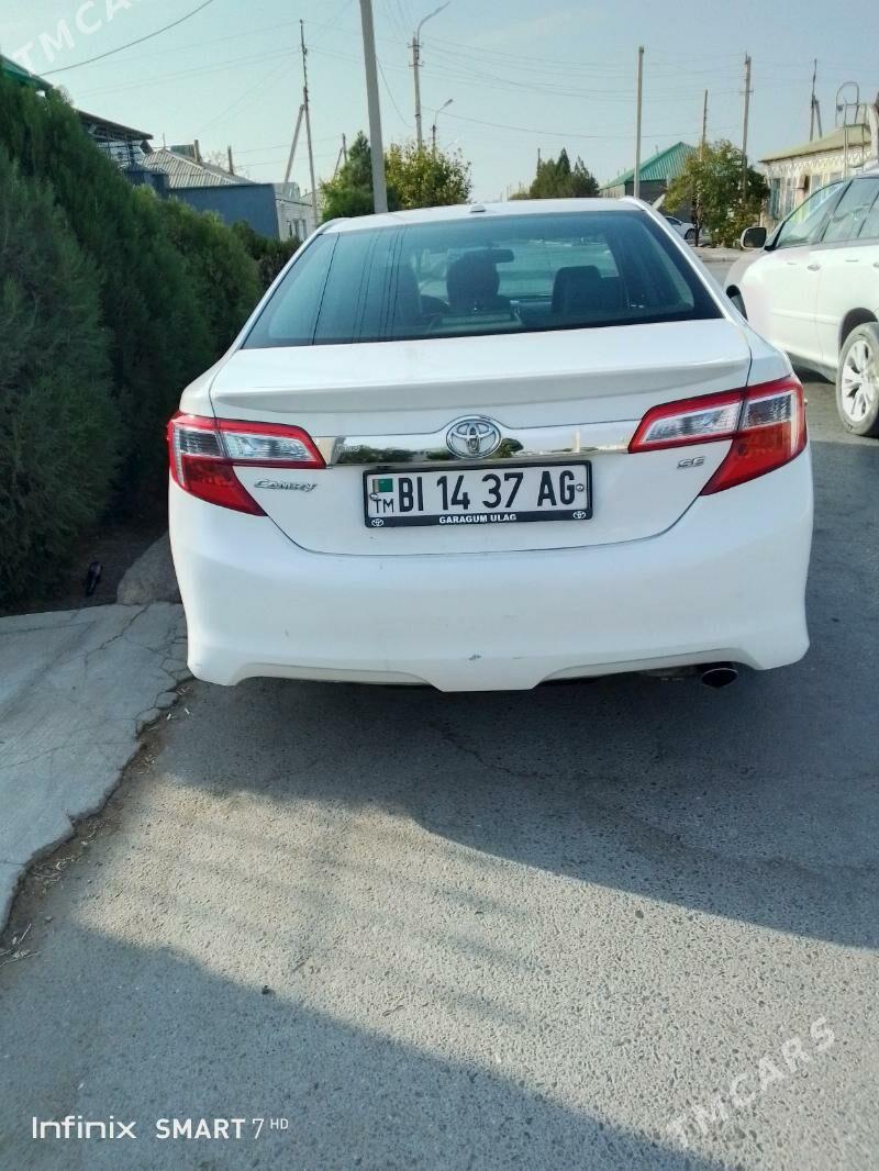 Toyota Camry 2014 - 260 000 TMT - Бузмеин - img 1