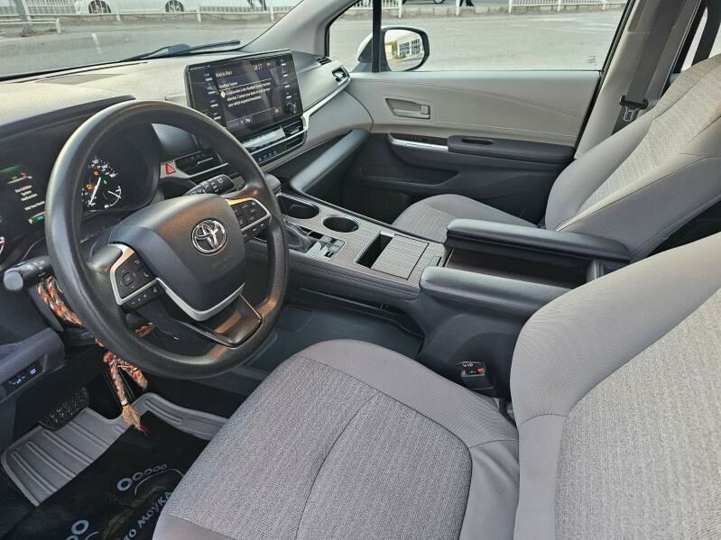Toyota Sienna 2022 - 385 000 TMT - Ашхабад - img 8