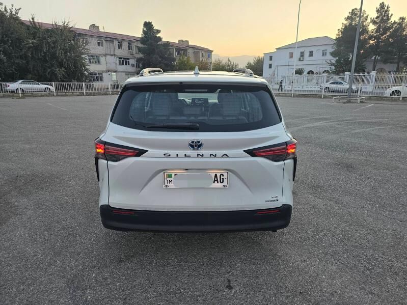 Toyota Sienna 2022 - 385 000 TMT - Ашхабад - img 5