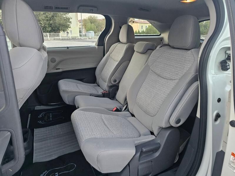 Toyota Sienna 2022 - 385 000 TMT - Ашхабад - img 7