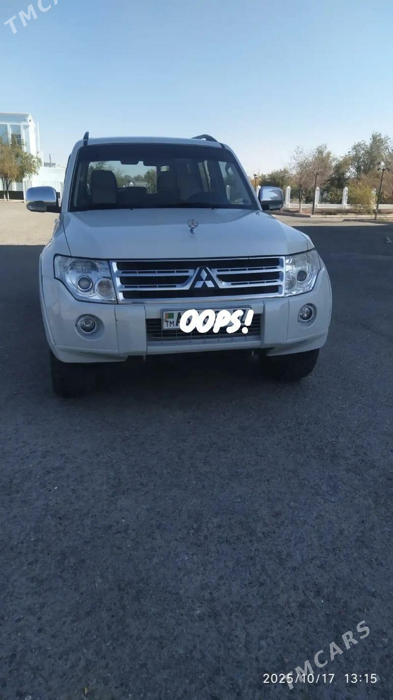 Mitsubishi Pajero 2010 - 270 000 TMT - Дашогуз - img 10