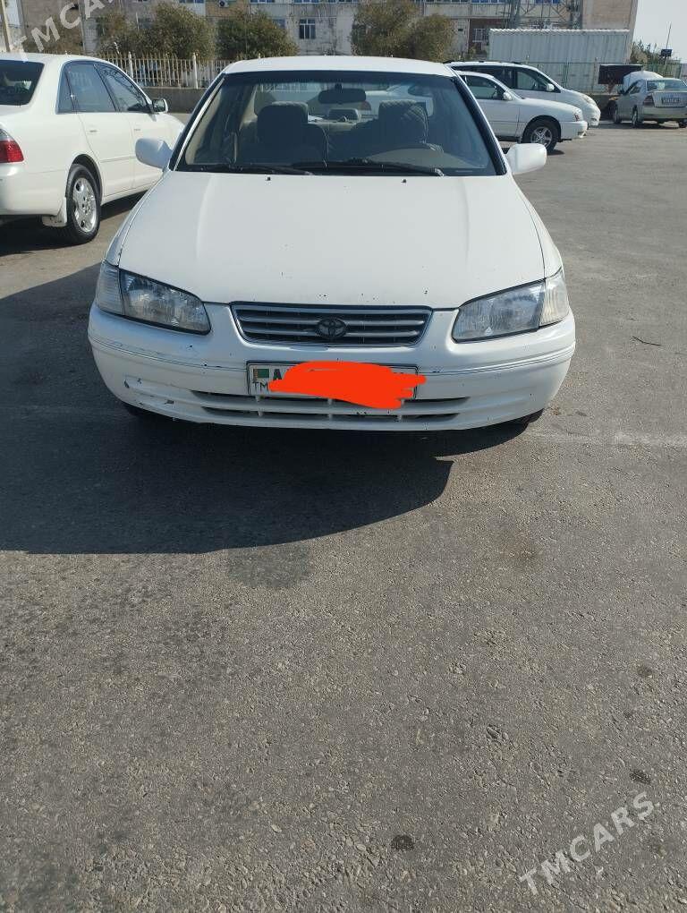 Toyota Camry 2002 - 150 000 TMT - Этрек - img 1
