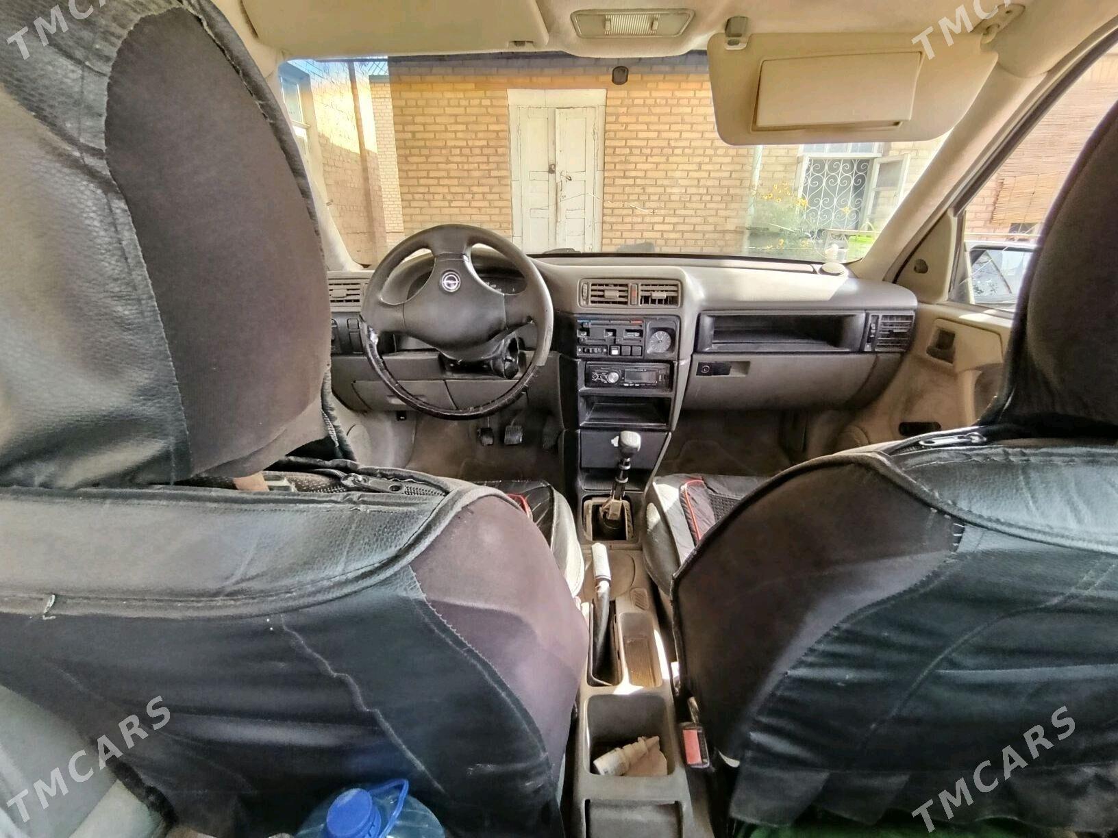 Opel Vectra 1991 - 25 000 TMT - Мары - img 3