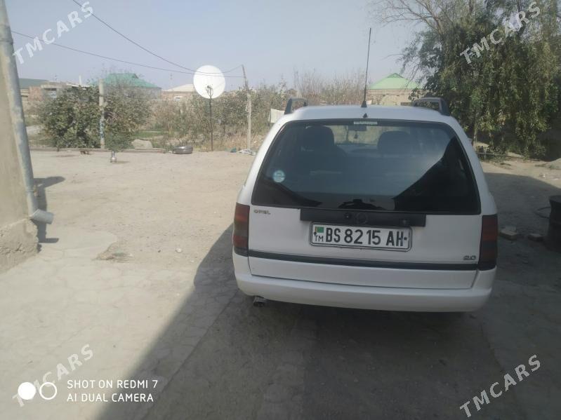 Opel Astra 1993 - 46 000 TMT - Бахарден - img 4