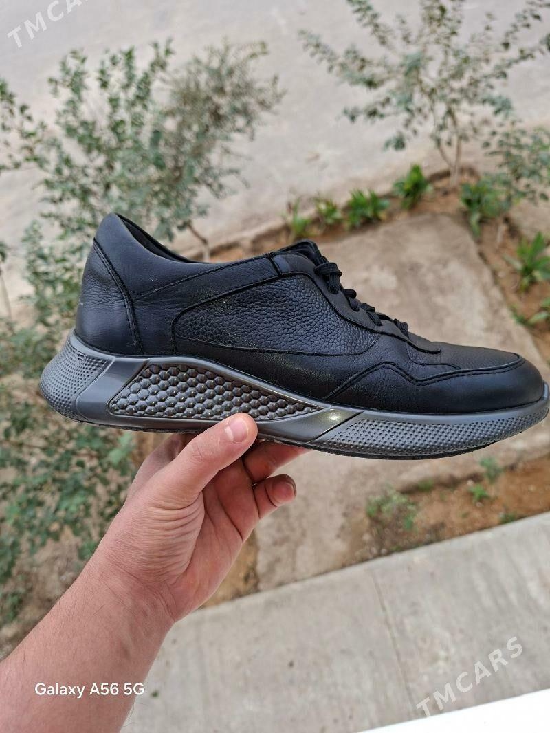 MB SHOES krassowka 40 razmer - Büzmeýin GRES - img 2