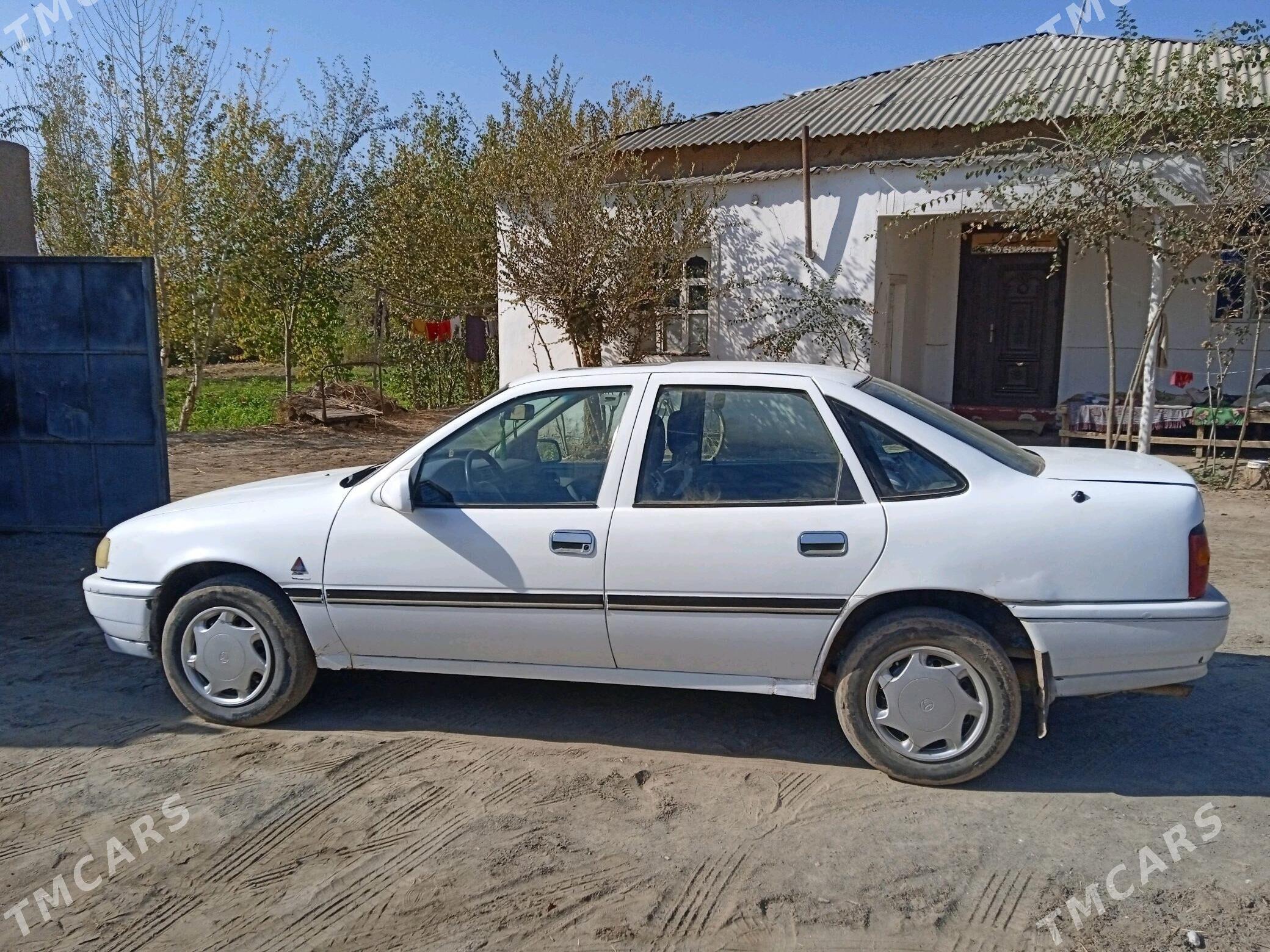Opel Vectra 1992 - 30 000 TMT - Гурбансолтан Едже - img 1