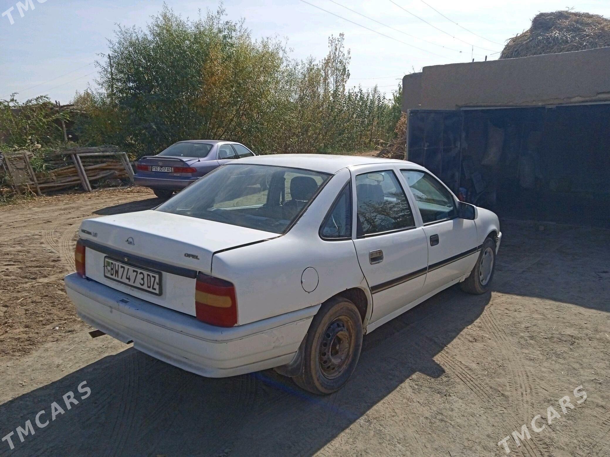 Opel Vectra 1992 - 30 000 TMT - Гурбансолтан Едже - img 2