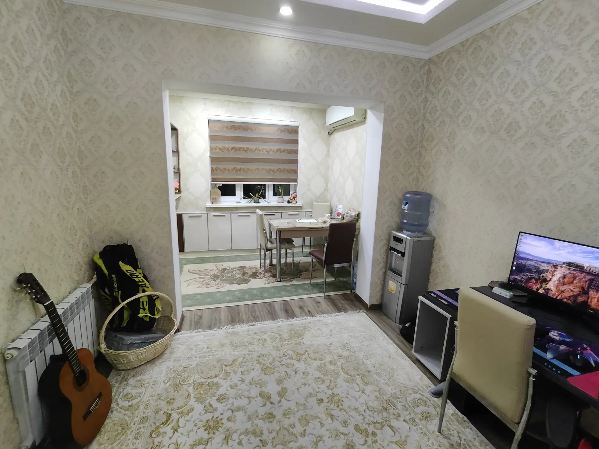 ПРОДАЮ МИР 3 3 КОМ 3 ЭТАЖ  - Мир 3 - img 7