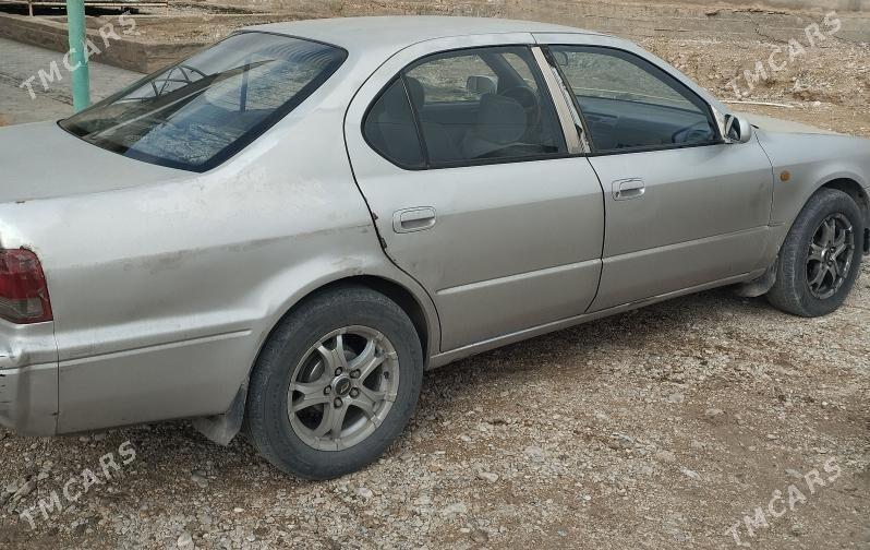 Toyota Camry 1994 - 30 000 TMT - Балканабат - img 1