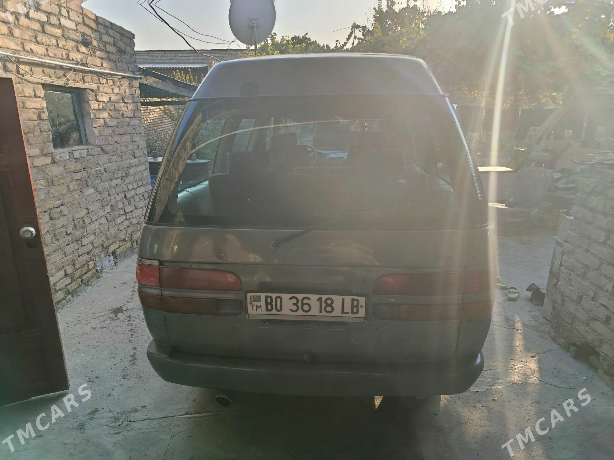 Toyota Town Ace 1994 - 22 000 TMT - Саят - img 5