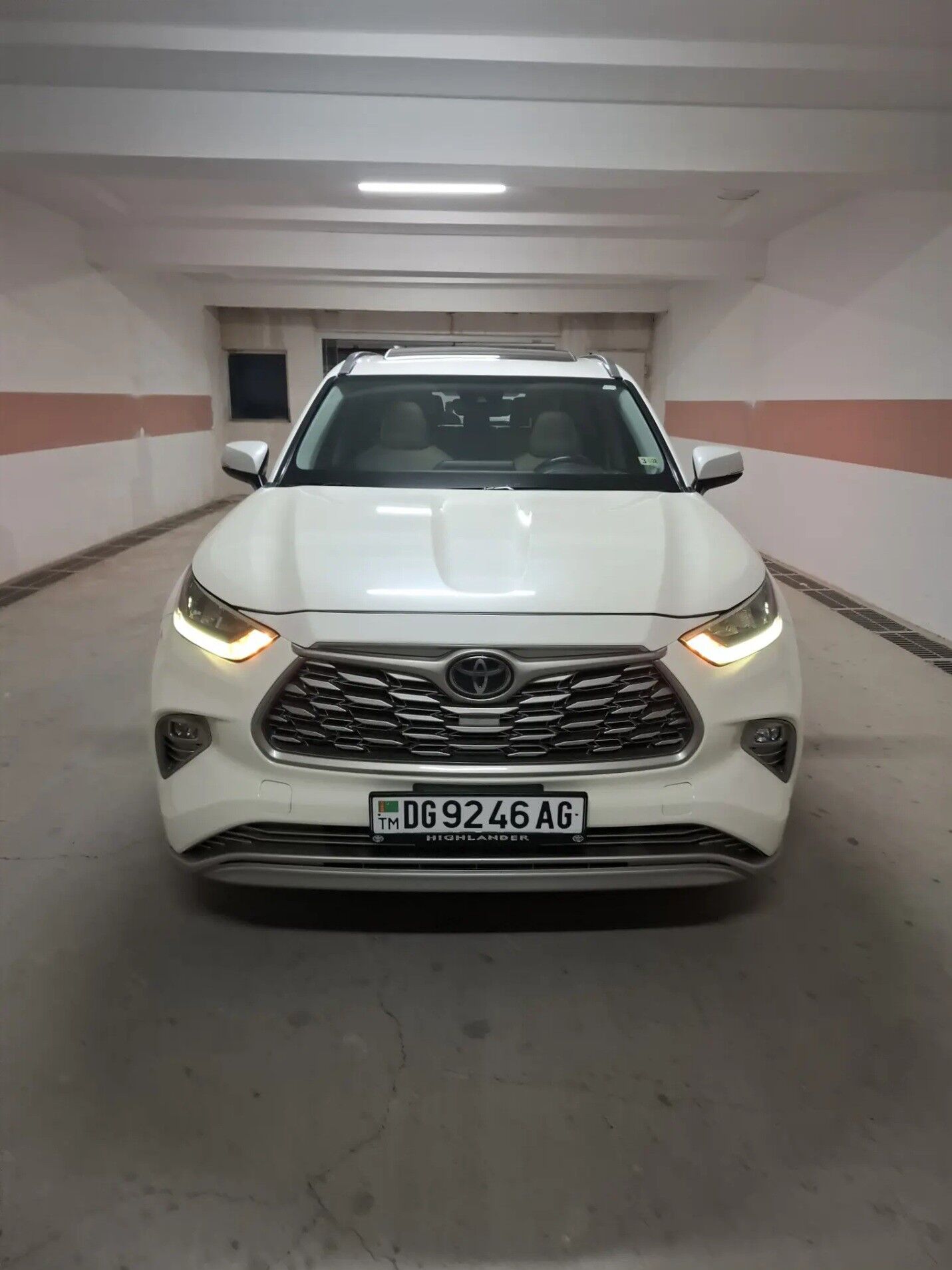 Toyota Highlander 2021 - 550 000 TMT - Aşgabat - img 11