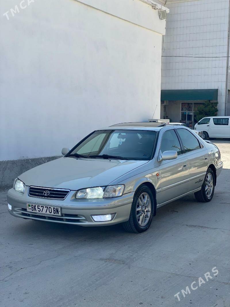 Toyota Camry 2001 - 200 000 TMT - Балканабат - img 1
