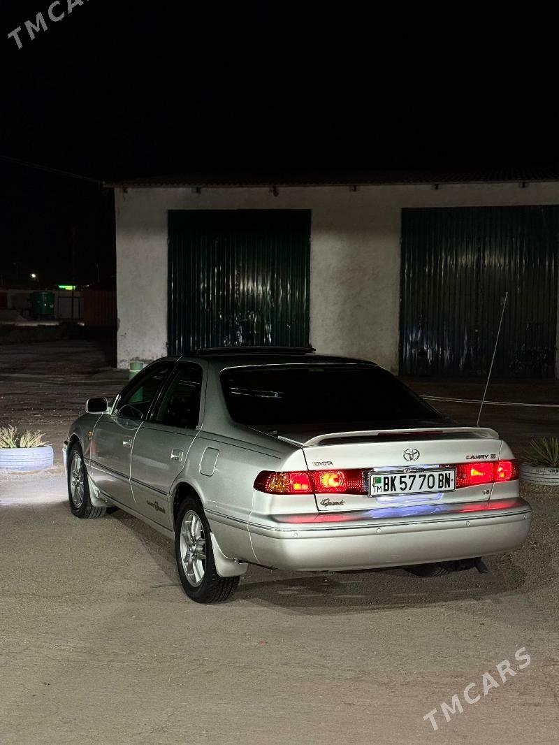 Toyota Camry 2001 - 200 000 TMT - Балканабат - img 6