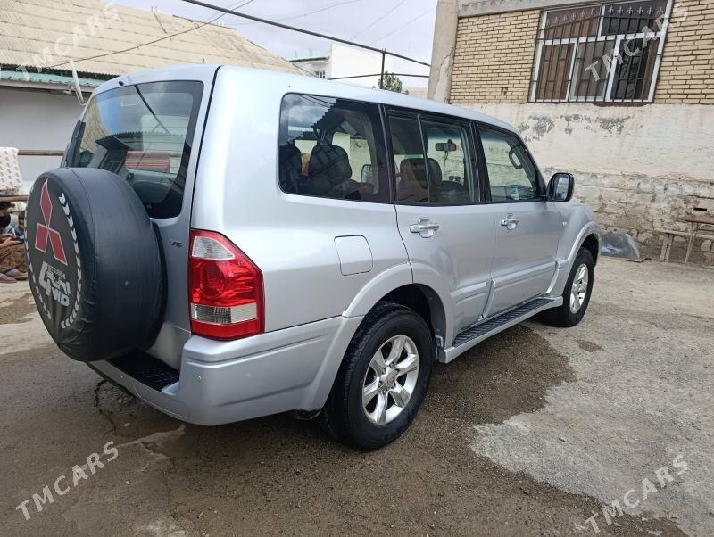 Mitsubishi Pajero 2004 - 155 000 TMT - Türkmenbaşy - img 9