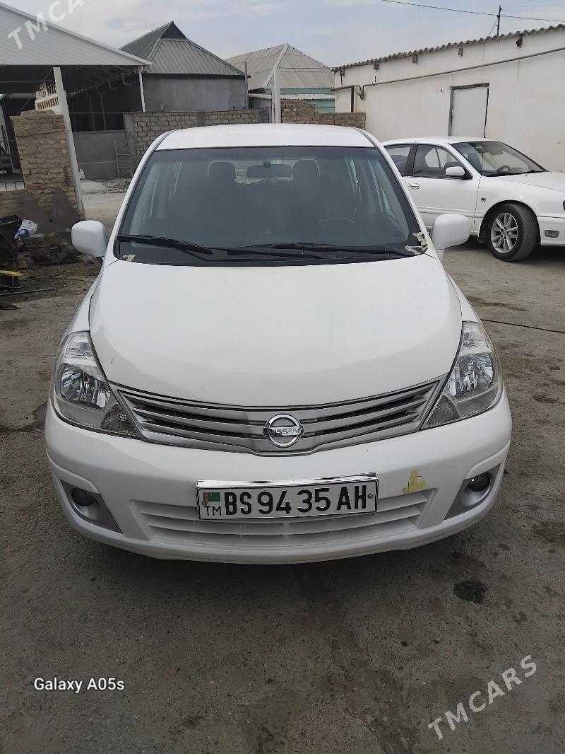 Nissan Versa 2012 - 104 000 TMT - Багир - img 1