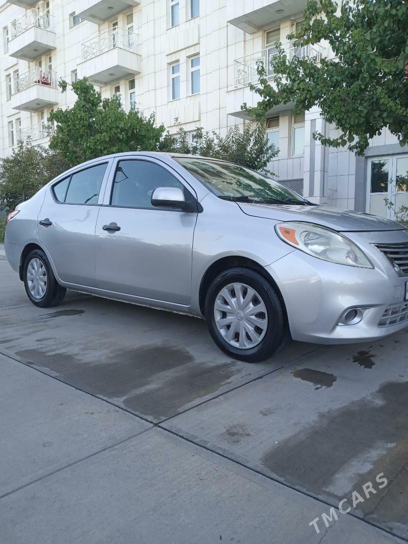 Nissan Versa 2012 - 110 000 TMT - Кëши - img 5