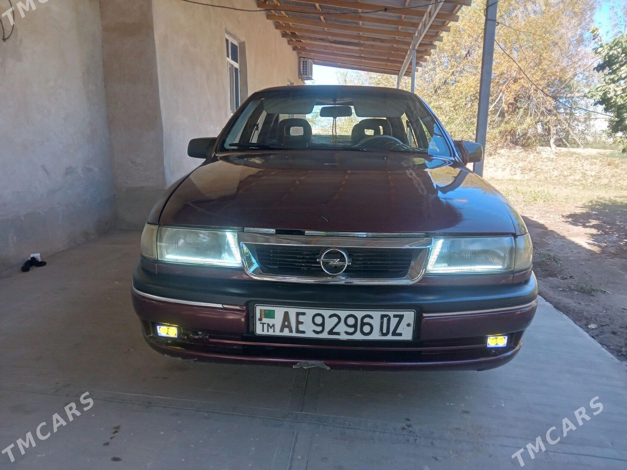 Opel Vectra 1992 - 32 000 TMT - Губадаг - img 6