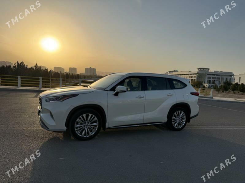 Toyota Highlander 2021 - 700 000 TMT - Айтакова (ул. Огузхана) - img 1