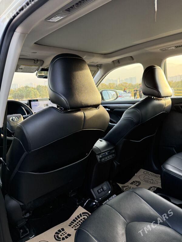 Toyota Highlander 2021 - 700 000 TMT - Aýtakow (Oguzhan köç.) - img 2