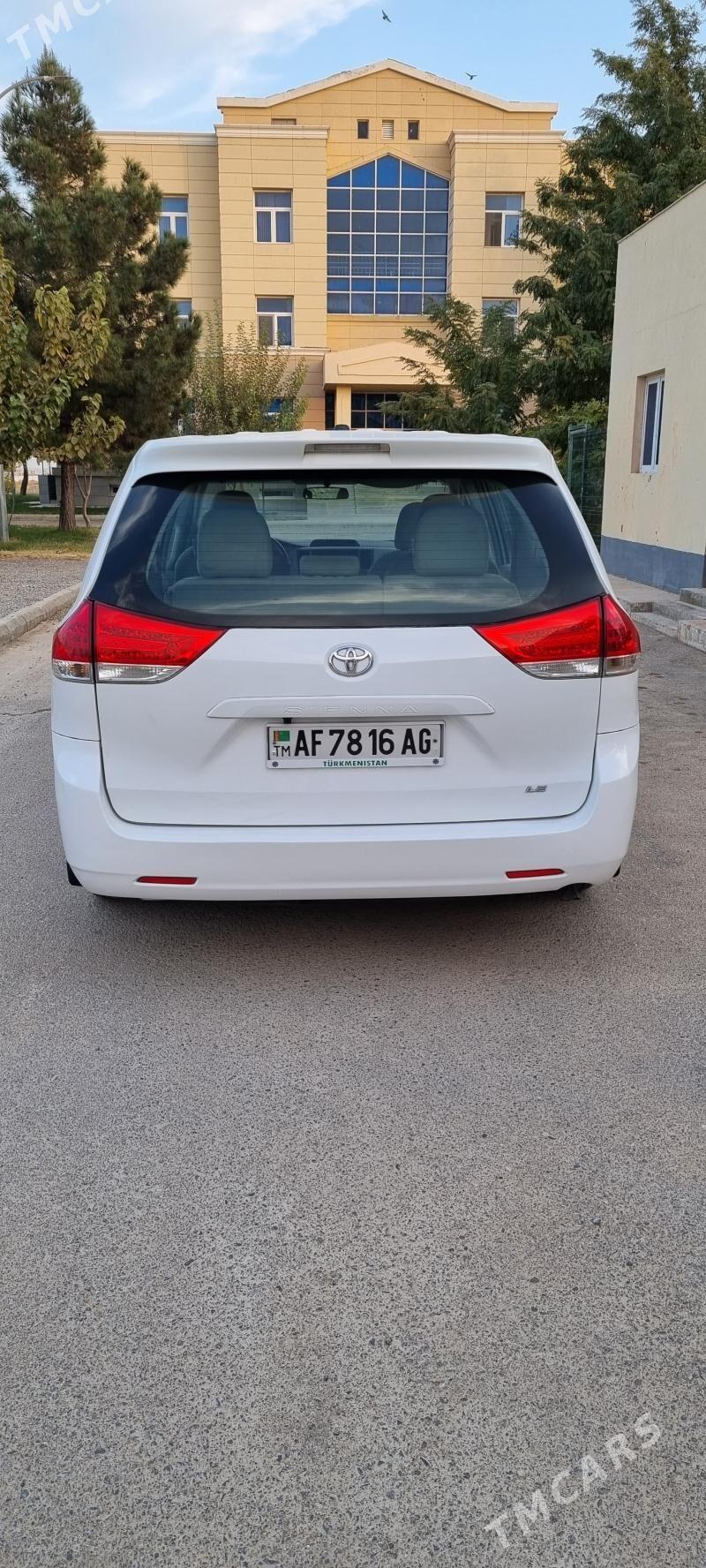 Toyota Sienna 2012 - 295 000 TMT - Aşgabat - img 1