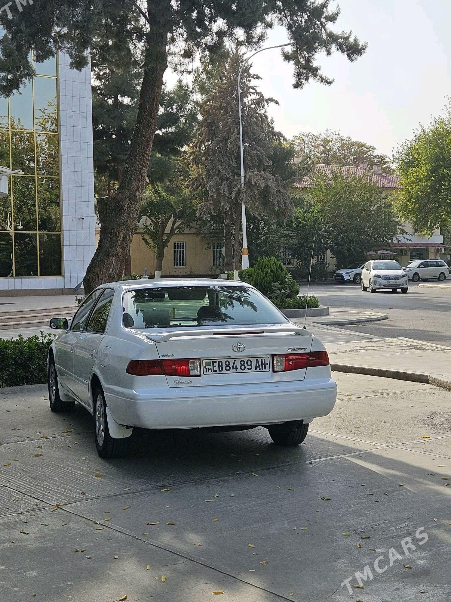 Toyota Camry 1999 - 115 000 TMT - Теджен - img 3
