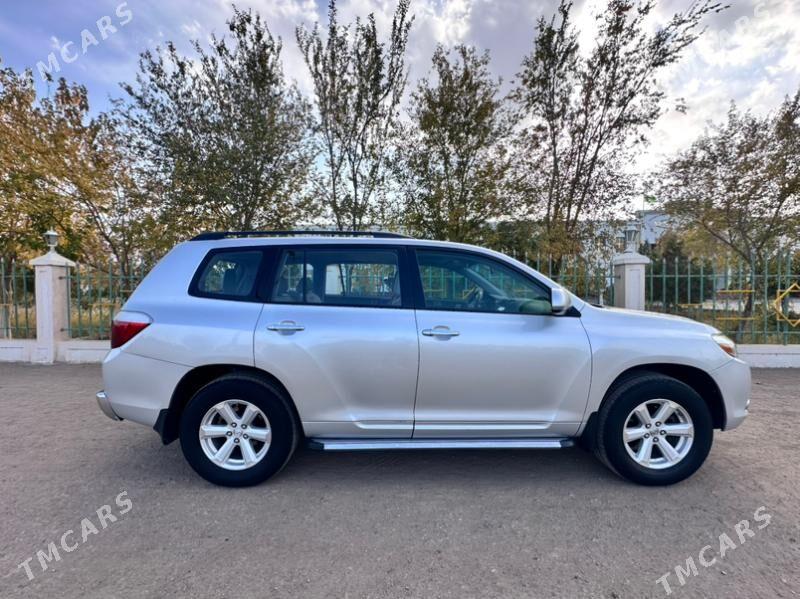 Toyota Highlander 2010 - 300 000 TMT - Кёнеургенч - img 3