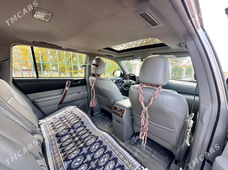 Toyota Highlander 2010 - 300 000 TMT - Кёнеургенч - img 2