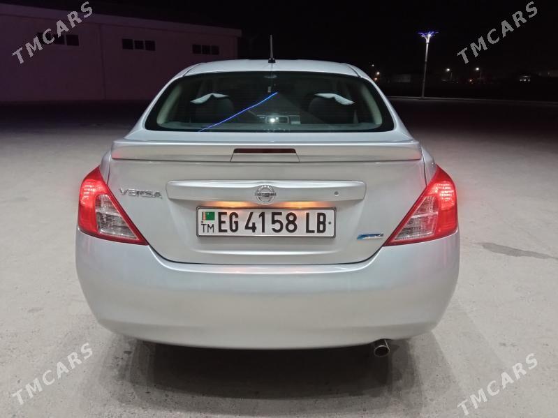 Nissan Versa 2013 - 107 000 TMT - Türkmenabat - img 9