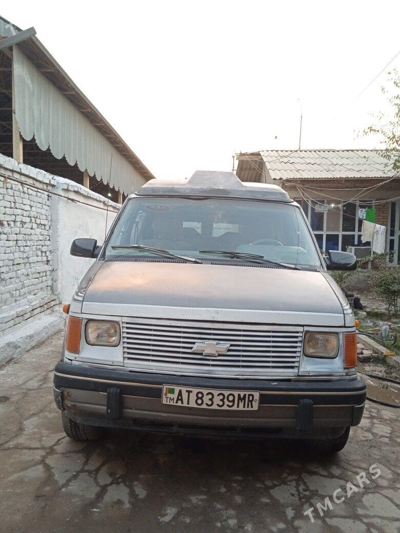 Chevrolet Astro 1992 - 40 000 TMT - Байрамали - img 1