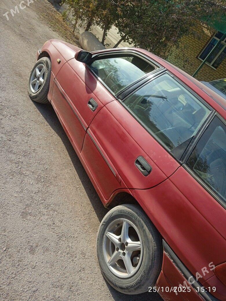 Opel Astra 1996 - 37 000 TMT - Шабатский этрап - img 3