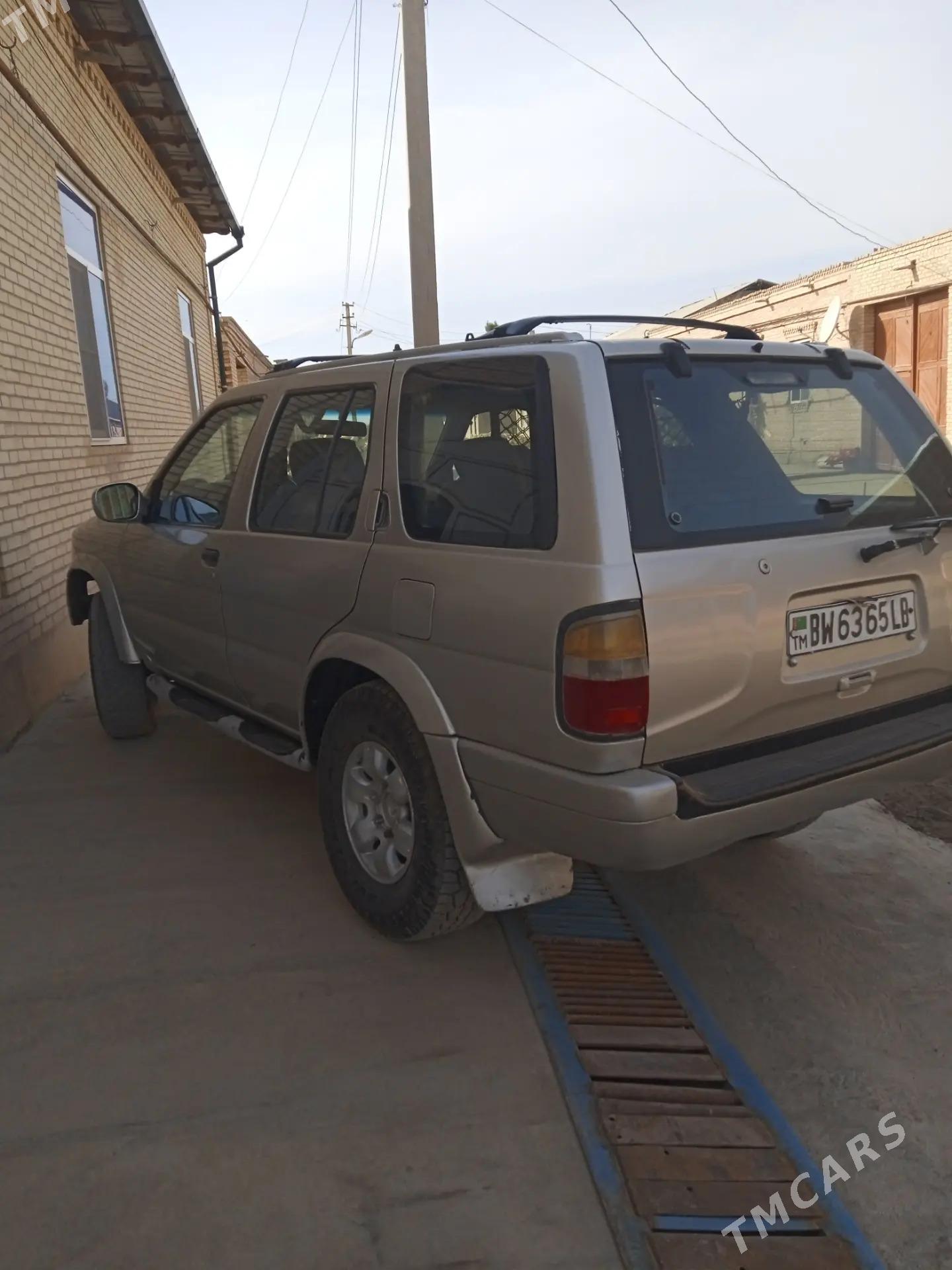 Nissan Pathfinder 1997 - 75 000 TMT - Çärjew - img 7