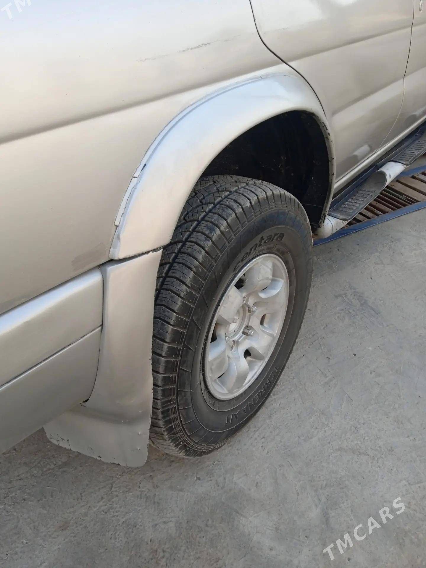 Nissan Pathfinder 1997 - 75 000 TMT - Çärjew - img 2