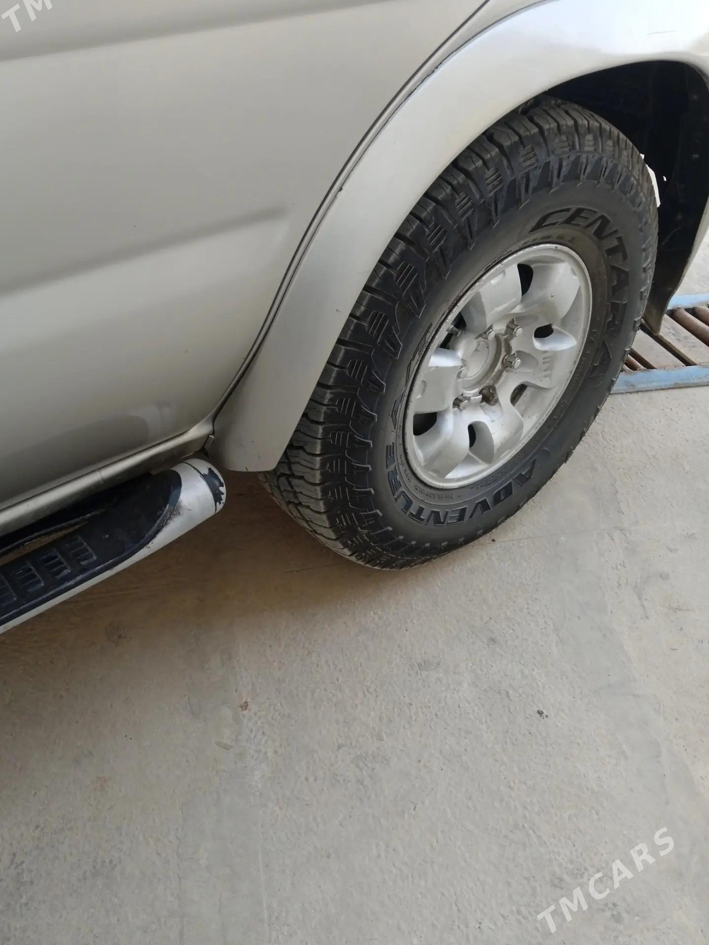 Nissan Pathfinder 1997 - 75 000 TMT - Çärjew - img 5